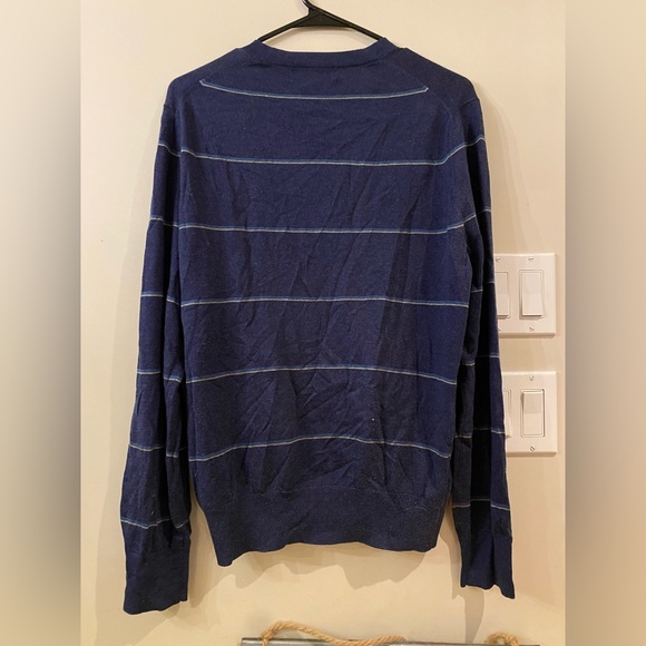 Banana Republic Sweater - Picture 2 of 3